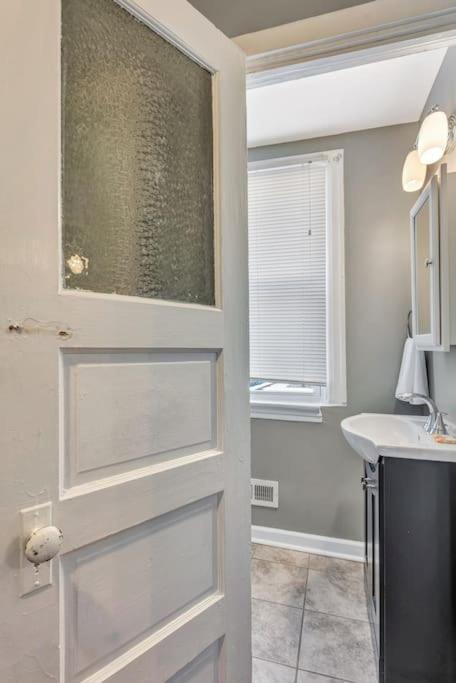 Ravishing 2-Story Unit In Stl 2E Villa Saint Louis Exterior photo