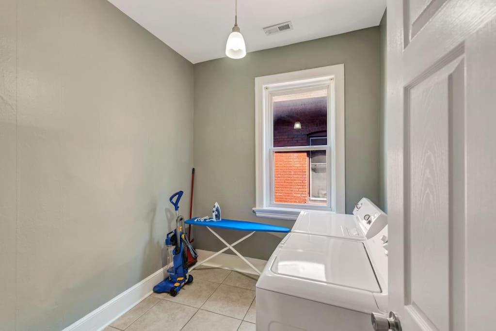 Ravishing 2-Story Unit In Stl 2E Villa Saint Louis Exterior photo